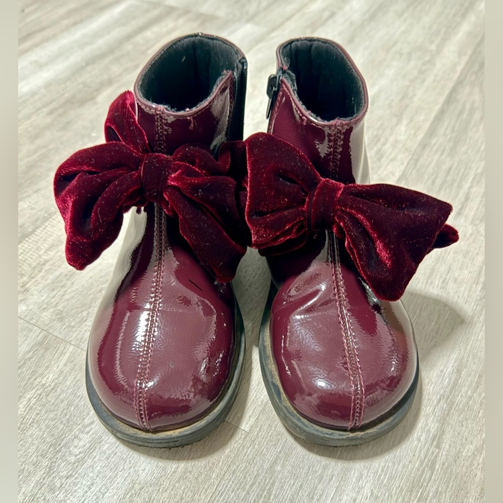 Zara kids  Ankle boots with a patent finish and bow burgundy sz 27 us 9.5 - Picture 3 of 9